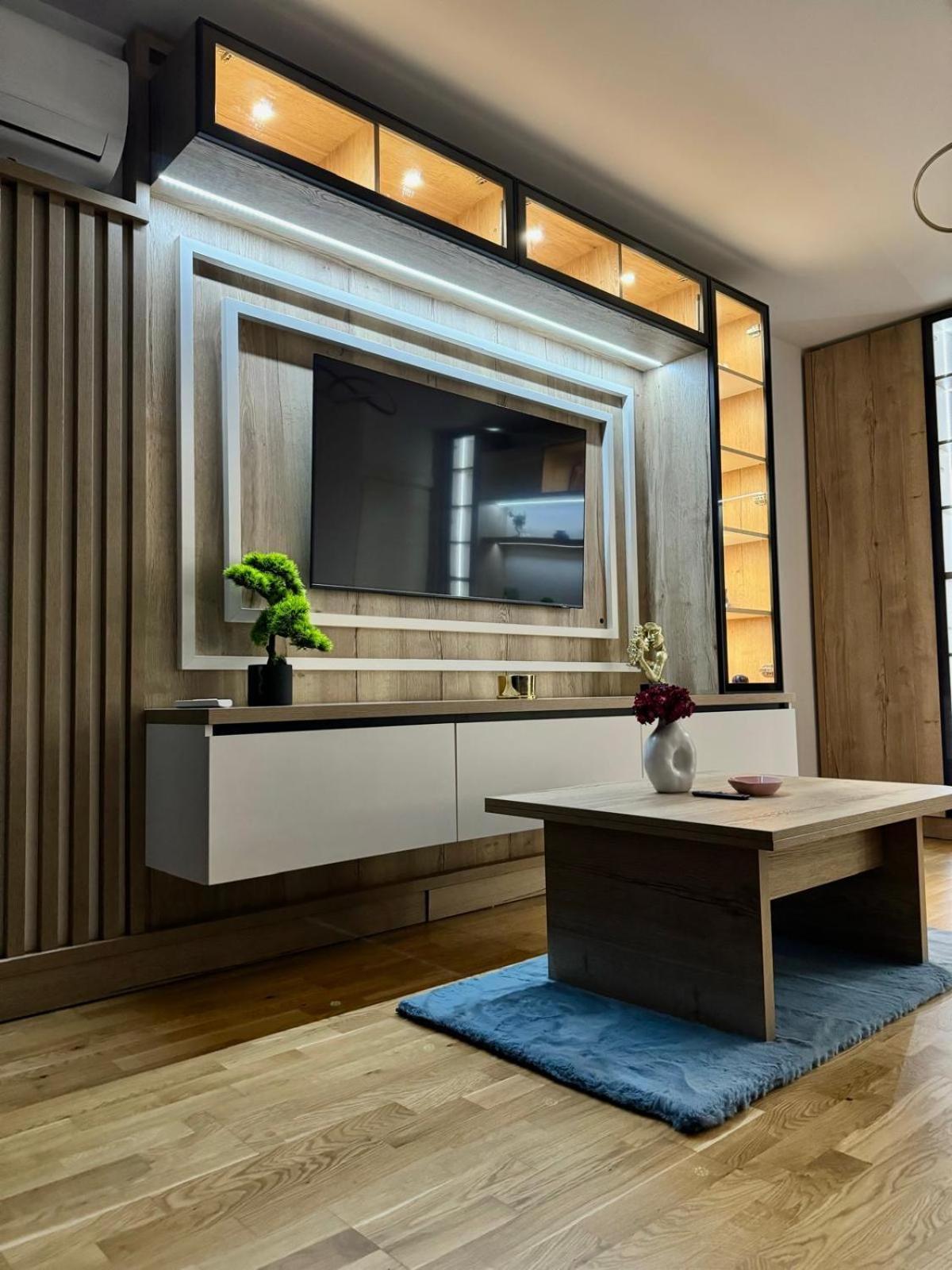 Luxury Blue Apartment Iasi Exterior foto